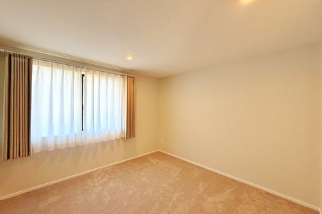Photo of property in 94 West Harbour Drive, West Harbour, Auckland, 0618