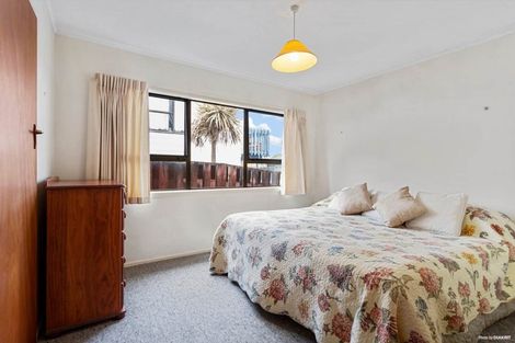 Photo of property in 53 Kennedy Avenue, Forrest Hill, Auckland, 0620