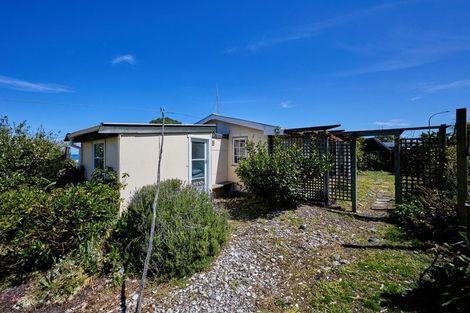 Photo of property in 1 Kaka Road, South Bay, Kaikoura, 7300