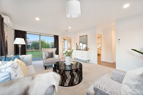 Photo of property in 36 Fleetwood Drive, Henderson, Auckland, 0612