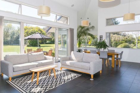 Photo of property in 239 Adelaide Road, Dannevirke, 4930