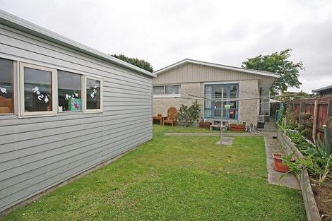 Photo of property in 15 Dunluce Place, Hornby, Christchurch, 8042