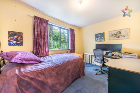 Photo of property in 168 Miromiro Road, Normandale, Lower Hutt, 5010