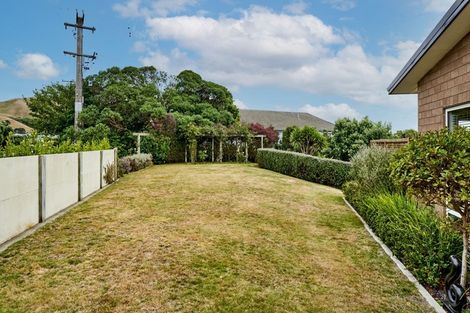 Photo of property in 19 Gray Street, Pukerua Bay, 5026