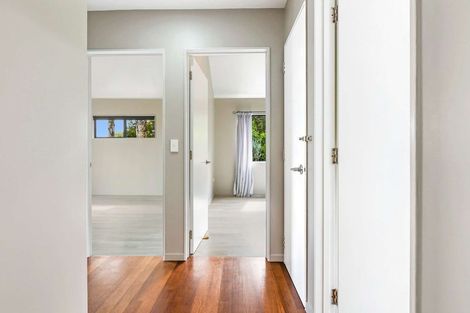 Photo of property in 9 Dudley Crescent, Cable Bay, 0420