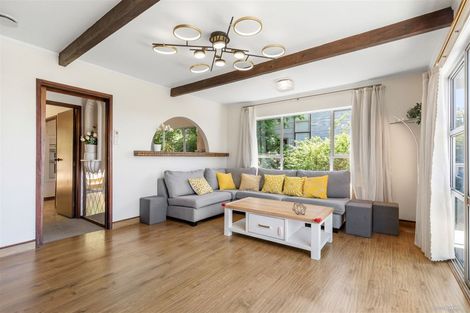 Photo of property in 7 Noeleen Street, Glenfield, Auckland, 0629