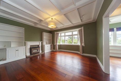 Photo of property in 6 Highland Crescent, Wadestown, Wellington, 6012