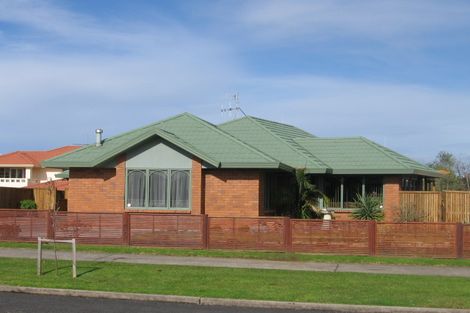 Photo of property in 34 Rototuna Road, Flagstaff, Hamilton, 3210