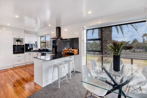 Photo of property in 116 Effingham Street, North New Brighton, Christchurch, 8083