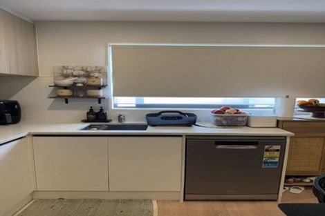 Photo of property in 34 Huri Street, Mangere Bridge, Auckland, 2022
