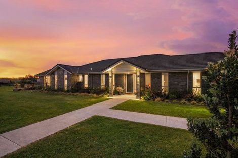 Photo of property in 1 Martingale Drive, Kingseat, Papakura, 2580