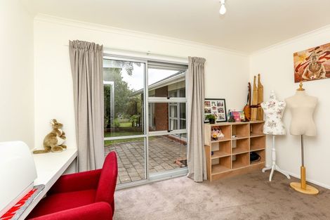 Photo of property in 3 Newlyn Place, Welbourn, New Plymouth, 4312