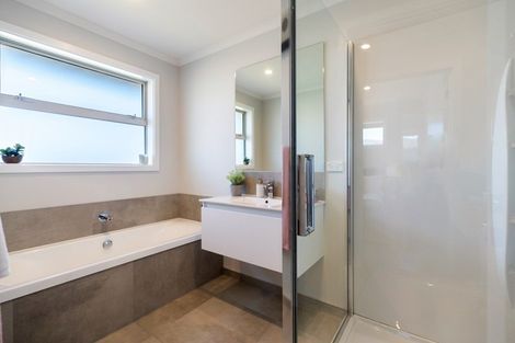 Photo of property in 20 Stowell Drive, Cromwell, 9310