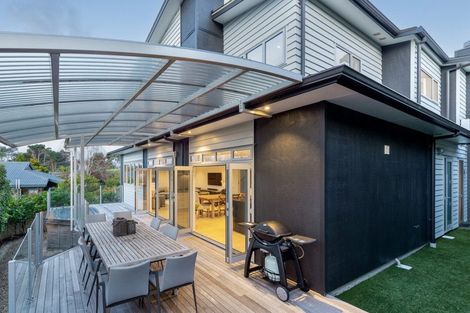 Photo of property in 131a Kowhai Road, Mairangi Bay, Auckland, 0630