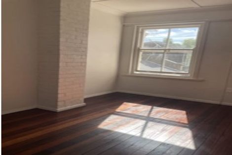 Photo of property in 1/45 Queen Street, Northcote Point, Auckland, 0627