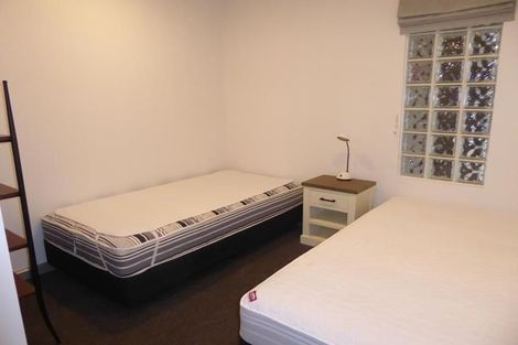 Photo of property in Atrium Towers, 6e/154 The Terrace, Wellington Central, Wellington, 6011