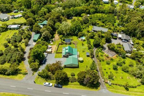 Photo of property in 30 Colville Road, Coromandel, 3506
