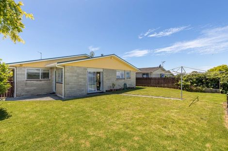 Photo of property in 10 Camellia Avenue, Bell Block, New Plymouth, 4312