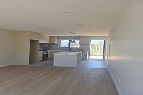 Photo of property in 23 Francesco Drive, Karaka, Papakura, 2113