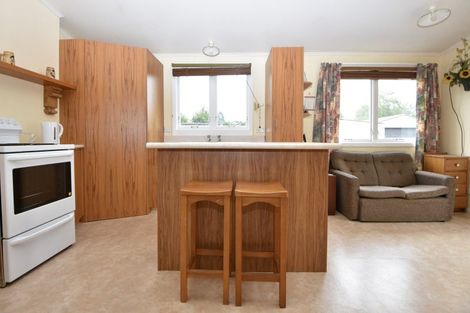 Photo of property in 8 Wyndham Street, Carterton, 5713