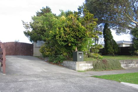 Photo of property in 14 Palliser Place, Milson, Palmerston North, 4414