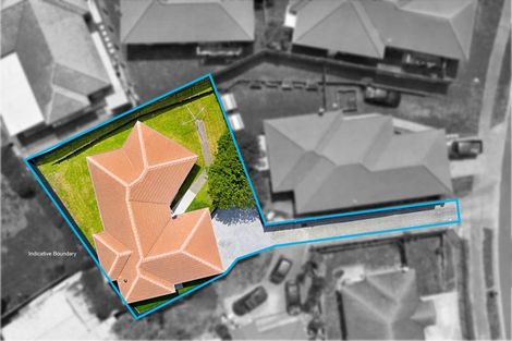 Photo of property in 5 Retreat Drive, Mangere, Auckland, 2022