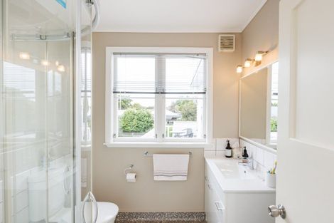 Photo of property in 5 Hardie Street, Hokowhitu, Palmerston North, 4410