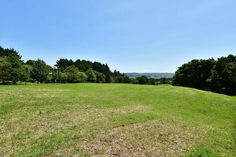 Photo of property in 379 Kiwitahi Road, Helensville, 0875