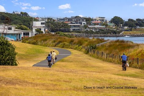 Photo of property in 9a Strandon Place, Strandon, New Plymouth, 4312