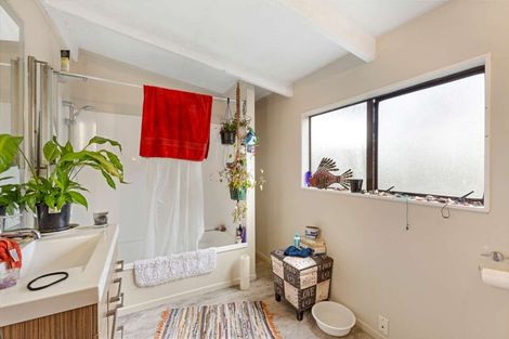 Photo of property in 13e Wallace Place, Westown, New Plymouth, 4310