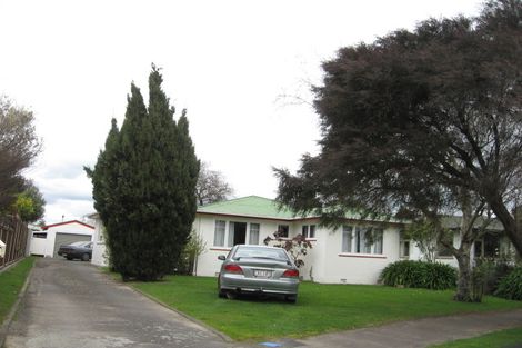 Photo of property in 7 Chester Crescent, West End, Palmerston North, 4410