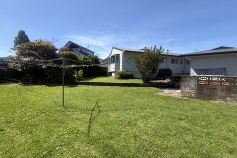 Photo of property in 16 Crombie Street, Bellevue, Tauranga, 3110