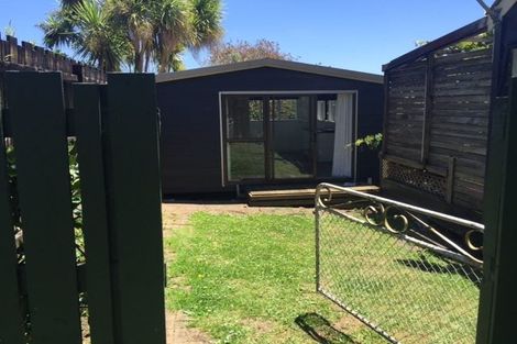 Photo of property in 91 Seymour Road, Sunnyvale, Auckland, 0612