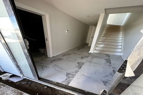 Photo of property in 2e Convair Crescent, Mangere, Auckland, 2022