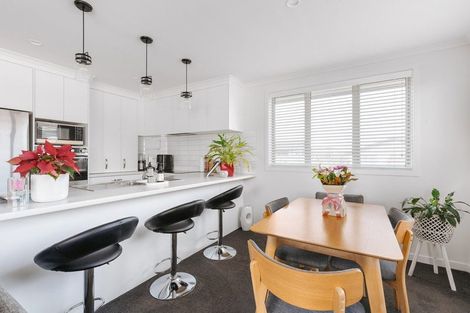 Photo of property in Waterview Estate, 34/4 Greystone Place, Omokoroa, 3114