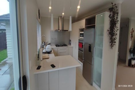 Photo of property in 13 Manene Street, Wattle Downs, Auckland, 2103