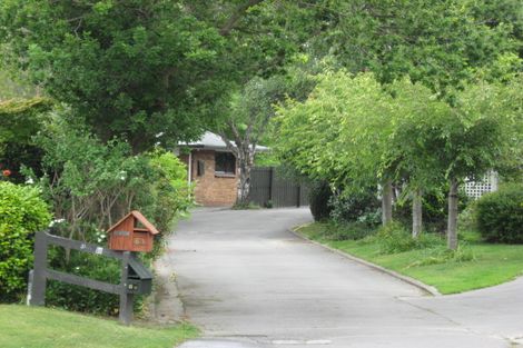 Photo of property in 6f Swithland Place, Avonhead, Christchurch, 8042