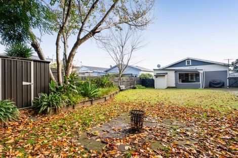 Photo of property in 33 Gaine Street, New Plymouth, 4310
