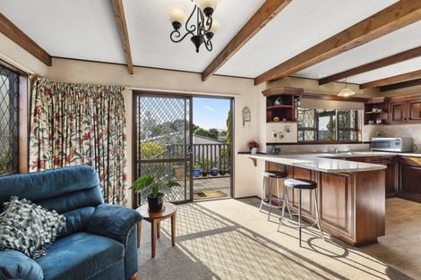 Photo of property in 196 Saint Andrews Road, Plimmerton, Porirua, 5026