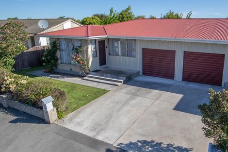 Photo of property in 2/4 Quinton Place, Bishopdale, Christchurch, 8053