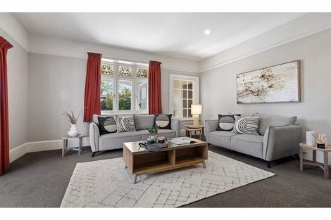 Photo of property in 90 Opawa Road, Opawa, Christchurch, 8023