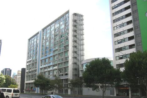 Photo of property in Scene One Apartments, 410/2 Beach Road, Auckland Central, Auckland, 1010