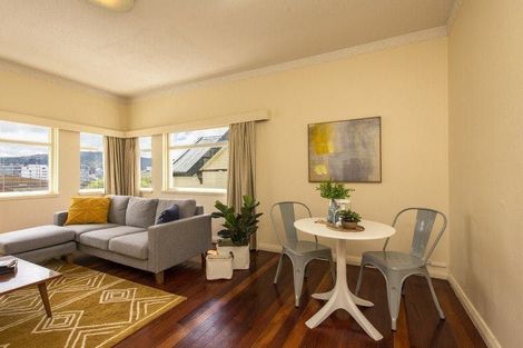 Photo of property in 2/2 Hawker Street, Mount Victoria, Wellington, 6011