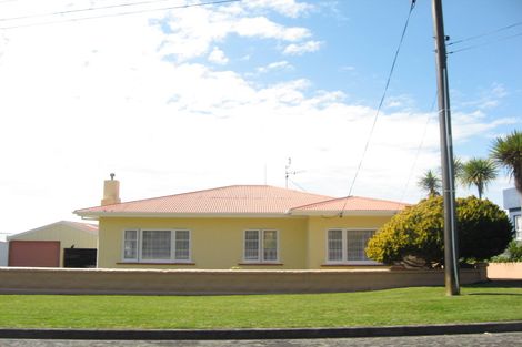 Photo of property in 17 Alberta Road, Glen Avon, New Plymouth, 4312