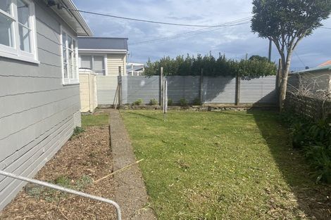 Photo of property in 9-11 Raleigh Street, Vogeltown, New Plymouth, 4310