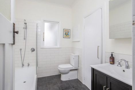 Photo of property in 59 Dublin Street, Martinborough, 5711