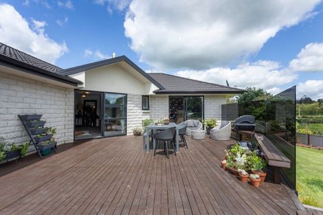 Photo of property in 15b Edward Street, Dannevirke, 4930