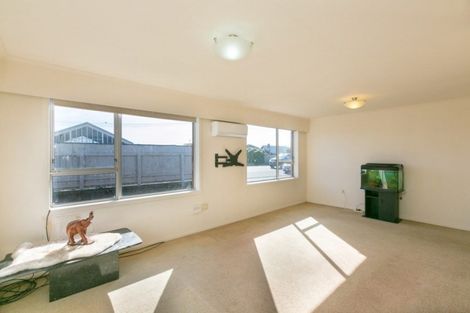 Photo of property in 323c Saint Aubyn Street, New Plymouth, 4310