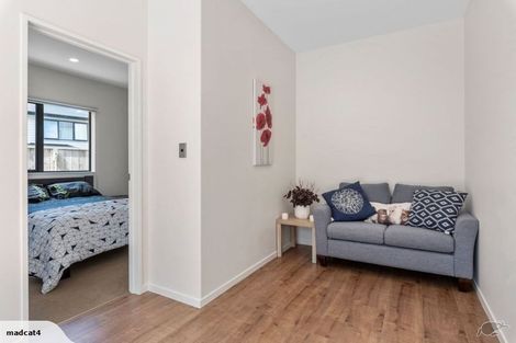 Photo of property in 29 Tawa Place, Orewa, 0931