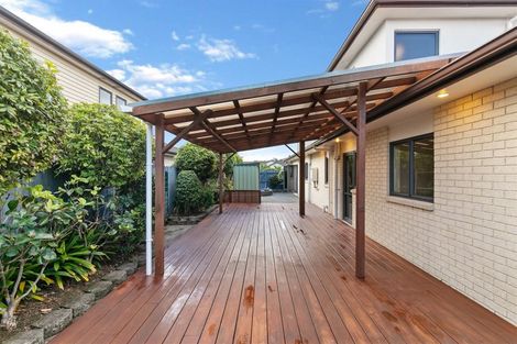 Photo of property in 1 Clomell Drive, Flat Bush, Auckland, 2019